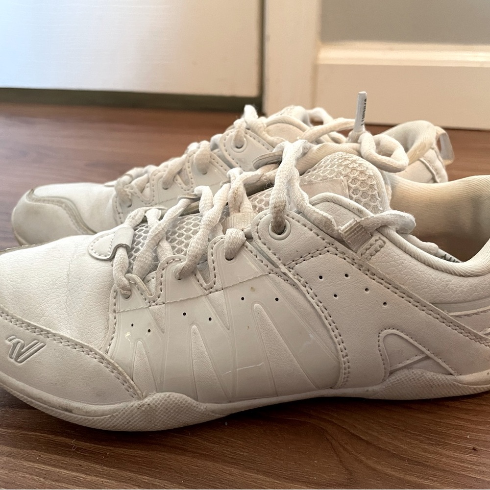 Varsity cheer shoes